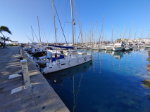 095240_HDR