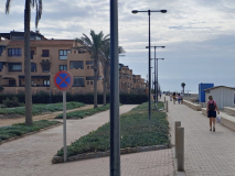 112647_HDR